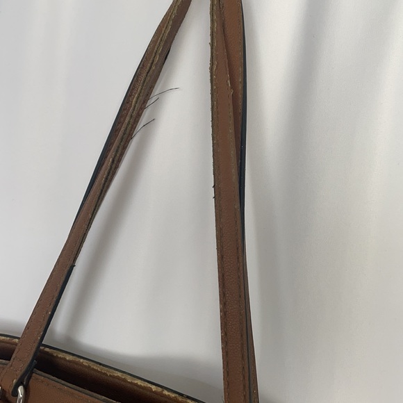 GUESS BROWN SHOULDER BAG - Picture 9 of 16